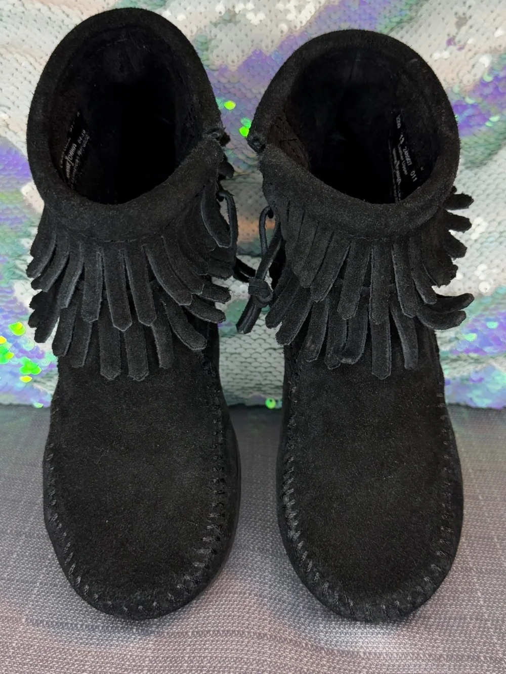 Minnetonka Black Double Fringe Side Zip Boot (Little Girls Size 13)